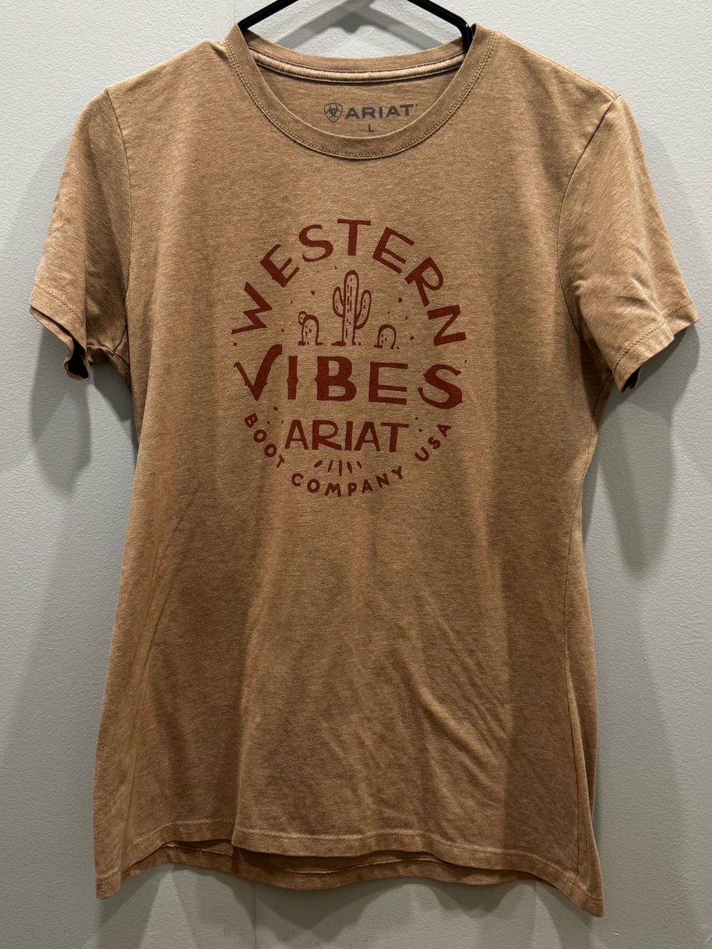 Ariat Western Vibes Cactus Graphic T-Shirt Women’s L Cowgirl